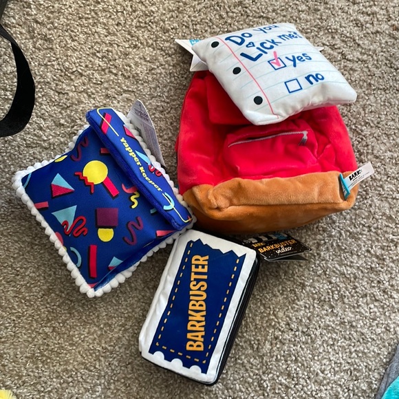 Barkbox bark nostalgia 80s 90s blockbuster trapper keeper backpack paper school - Picture 1 of 4